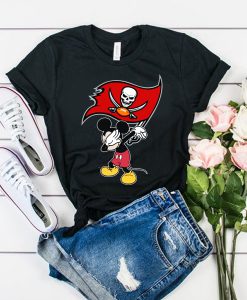 Dabbing Mickey Flippin' Love Tampa Bay Buccaneers Football t shirt